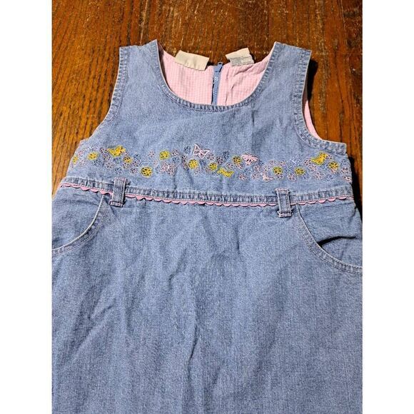 Size 7 Faded Glory Girls Club Sleeveless Light Wash Denim Summer Dress Sundress - Picture 2 of 3